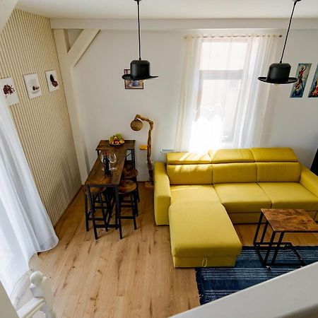 Central Muse Apartment ブカレスト エクステリア 写真