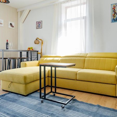 Central Muse Apartment ブカレスト エクステリア 写真